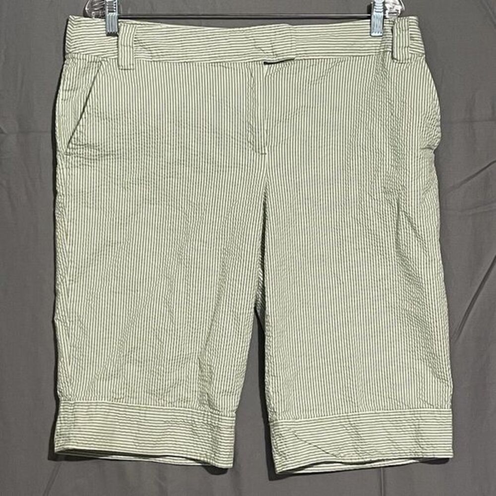JH Collectibles Shorts Women's‎ Size 16 Seersucker White Green Striped Bermuda